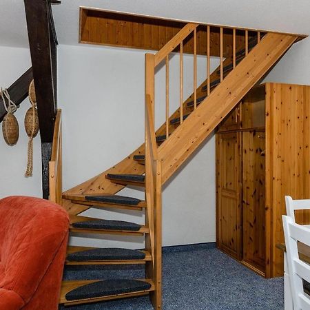 3-Raum-Fewo-Fuer-5-Personen-1-Aufbettung-Auf-Ruegen Apartment Schaprode Exterior photo
